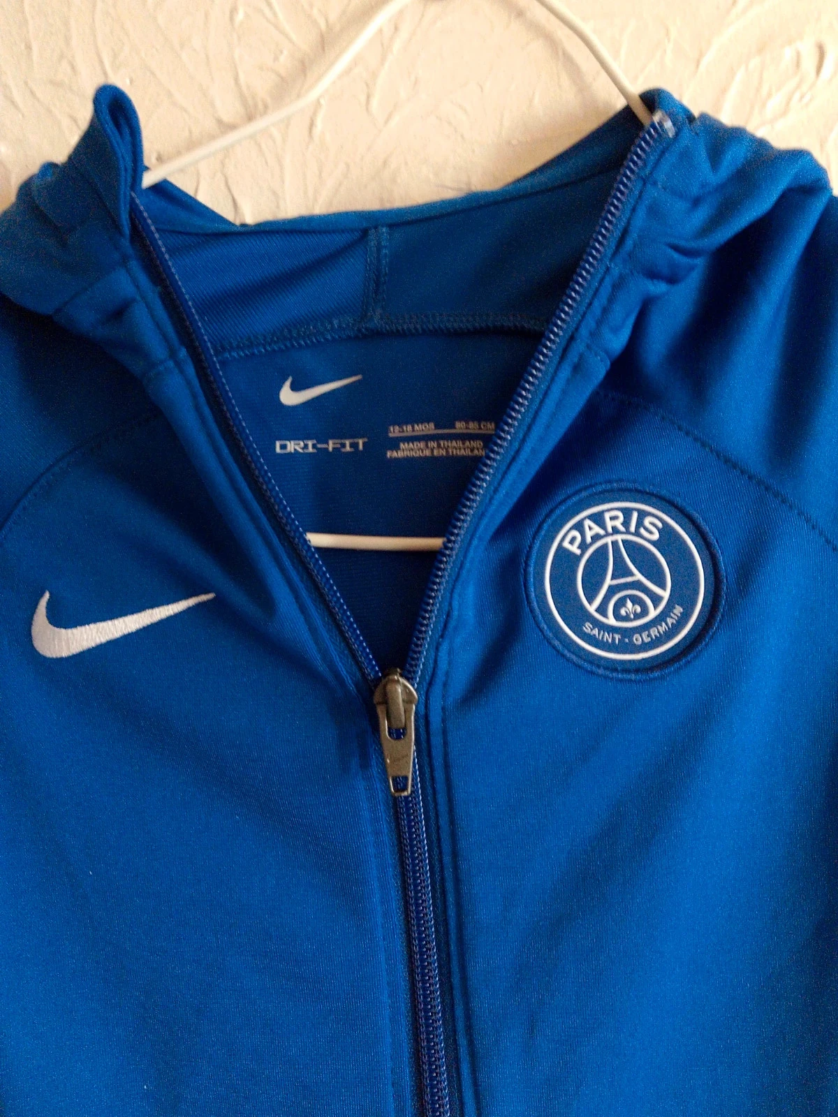Chaqueta con capucha Nike 12/18 meses – photo 3